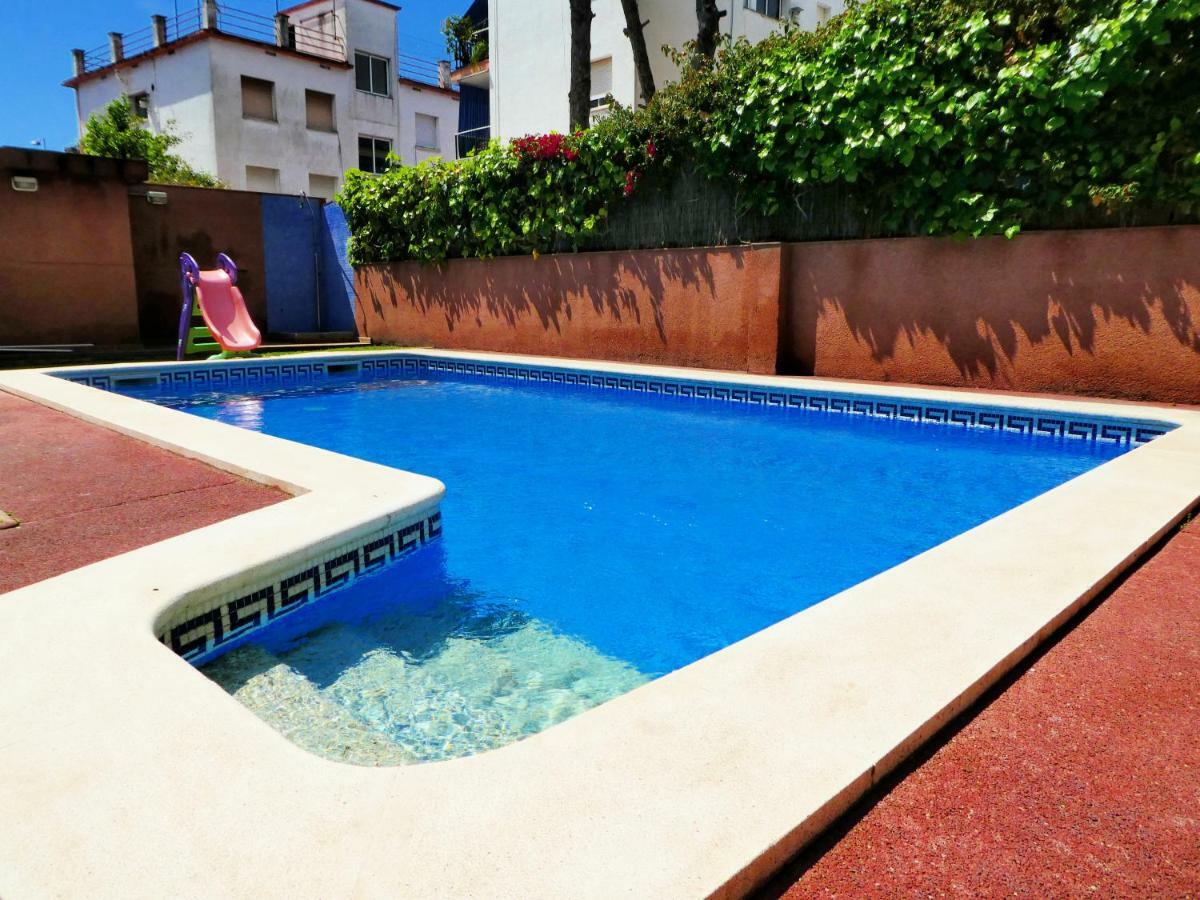 Beach House กาสเตย์เดเฟลส์ ภายนอก รูปภาพ